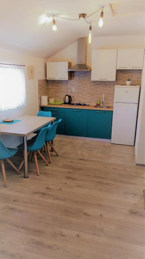Galesic Apartments & Rooms Korenica Extérieur photo
