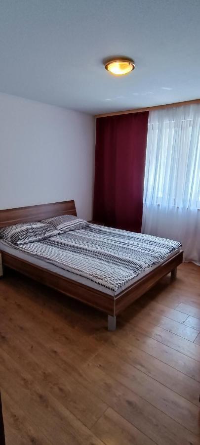 Galesic Apartments & Rooms Korenica Extérieur photo