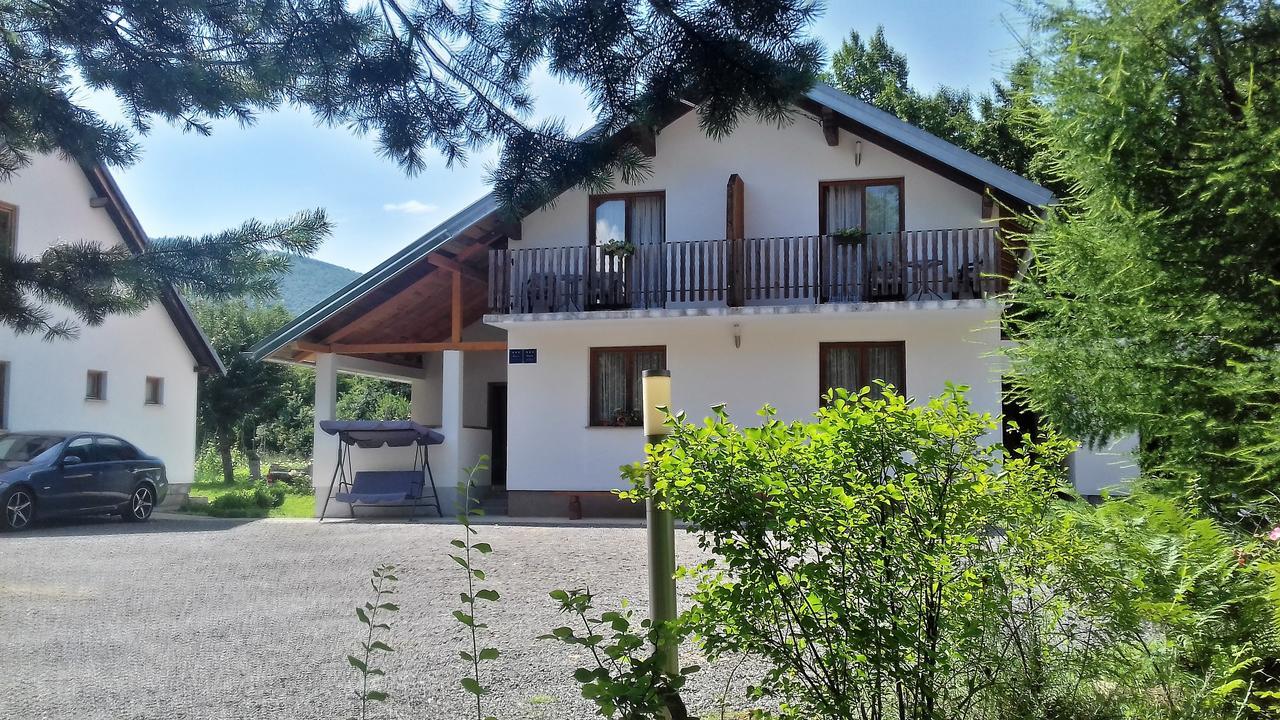 Galesic Apartments & Rooms Korenica Extérieur photo